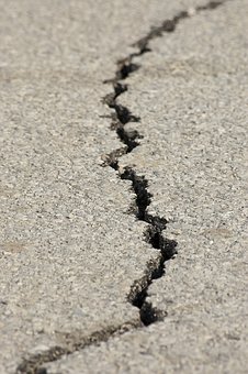 Friday Roundup - Hurricanes, seismic wallpaper and survival